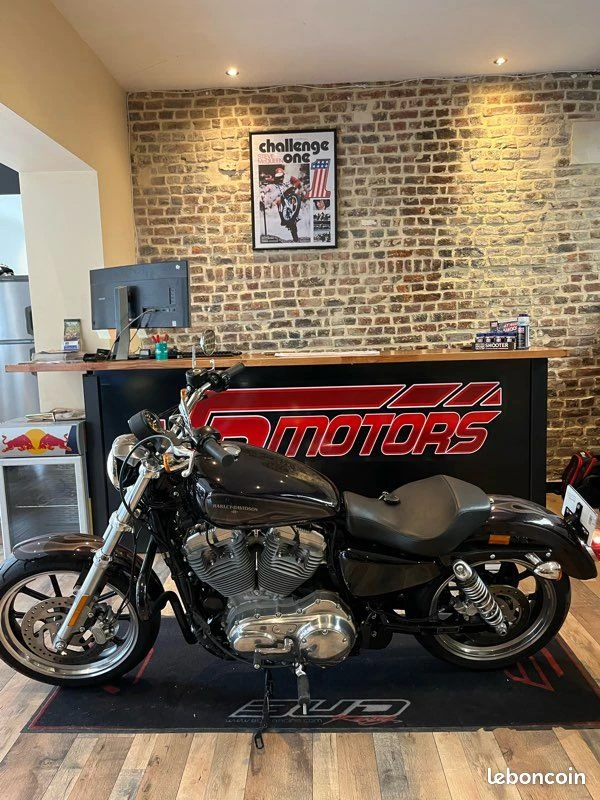 Harley Davidson 883 IRON SUPER LOW