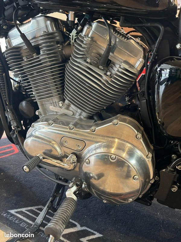 Harley Davidson 883 IRON SUPER LOW